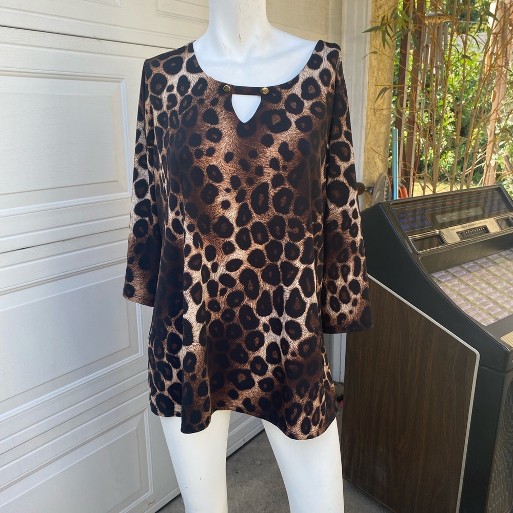 Ladies sexy leopard print club flowing blouse